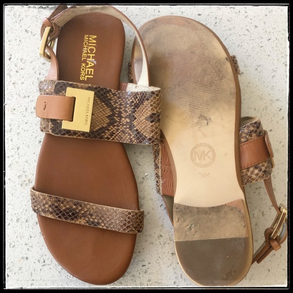 🧡 Beautiful Michael Kors Sandals 🧡 - Picture 6 of 7